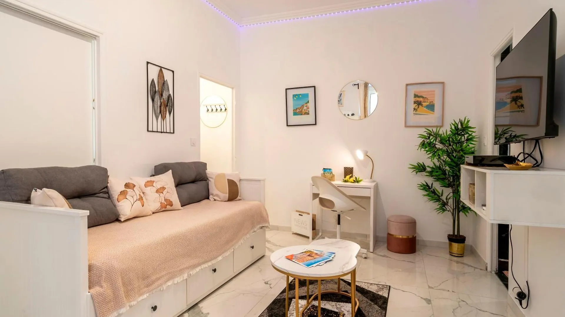 Splendide, Refait A Neuf, Climatise, Plage A 1Mn- 