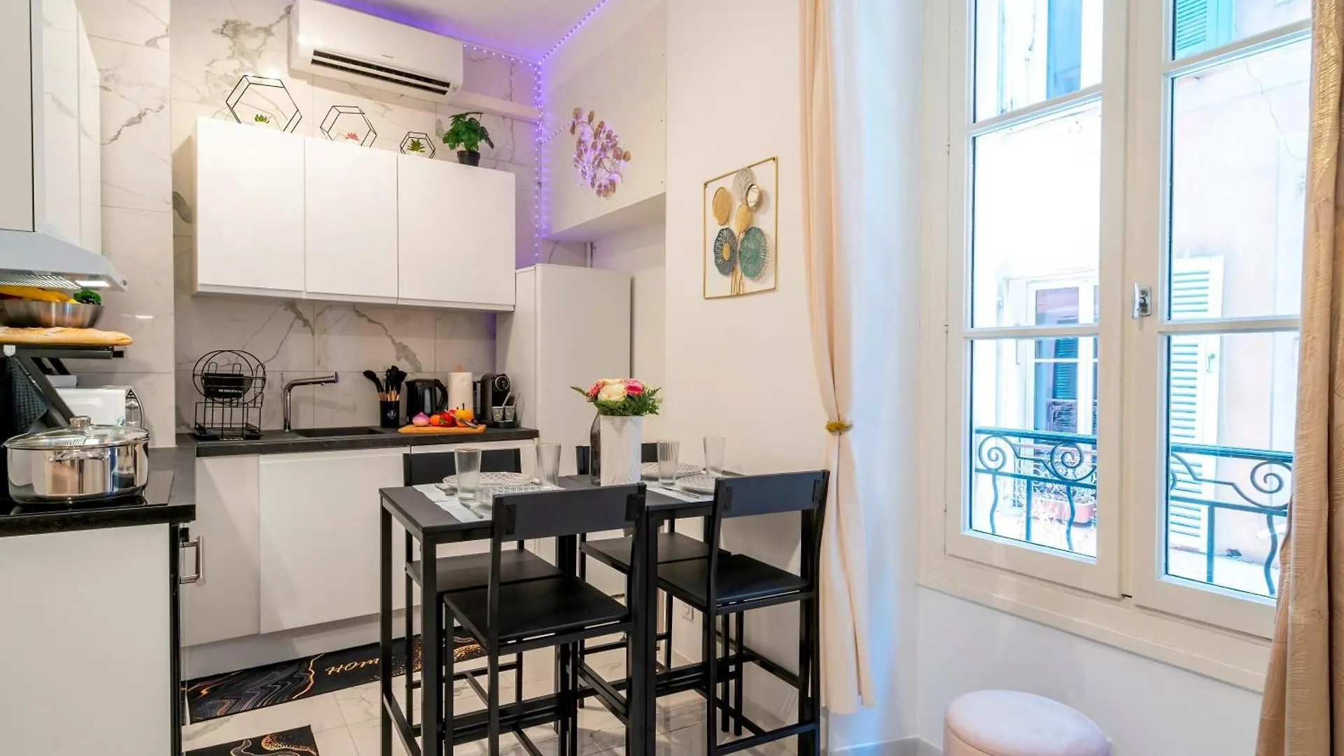 Apartment Splendide, Refait A Neuf, Climatise, Plage A 1Mn- 